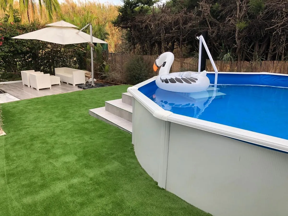 Little Paradise Close To La Sala In Puerto Banus / Quiet Marbella