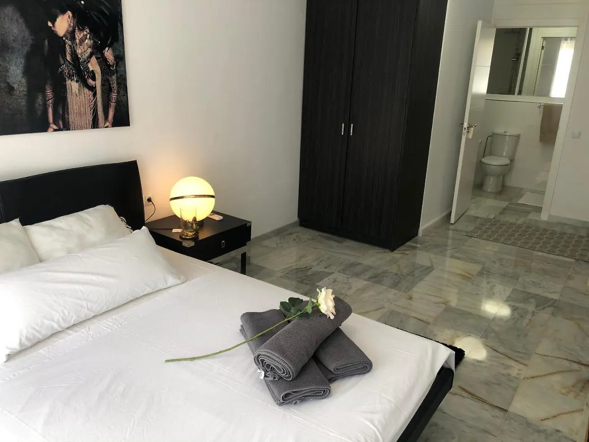 Villa Little Paradise Close To La Sala In Puerto Banus / Quiet Marbella